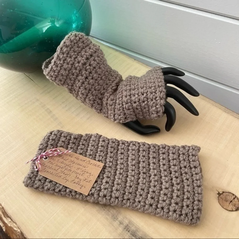 Artisan Handmade Gaming Fingerless Gloves Dark Taupe Outdoor Winter Text